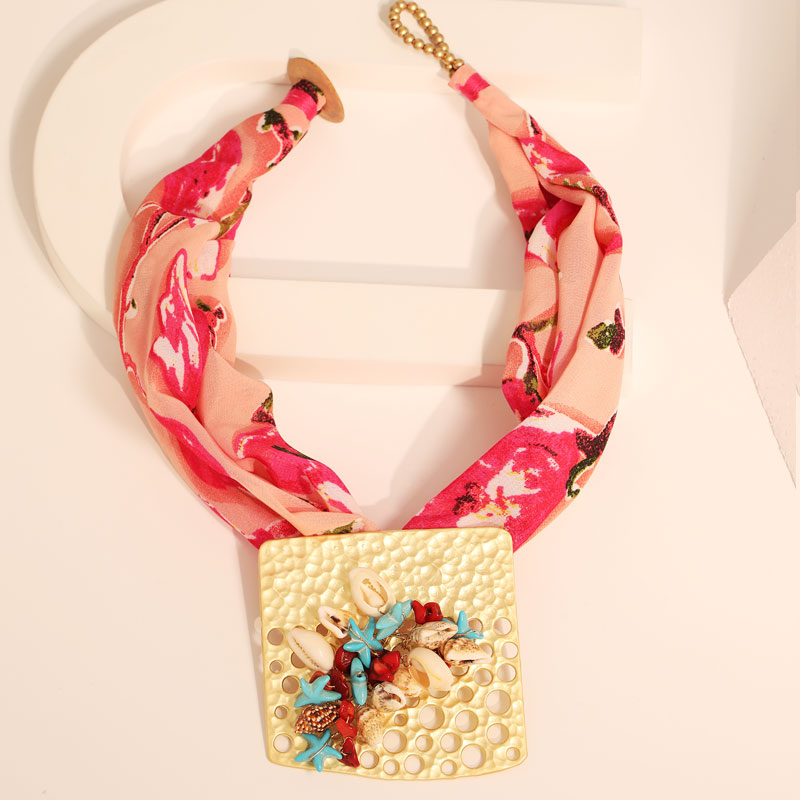 Bohemian Alloy Necklaee